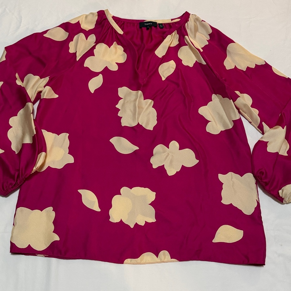 Theory Silk V-Neck Top in Fuchsia & Cream Floral M
